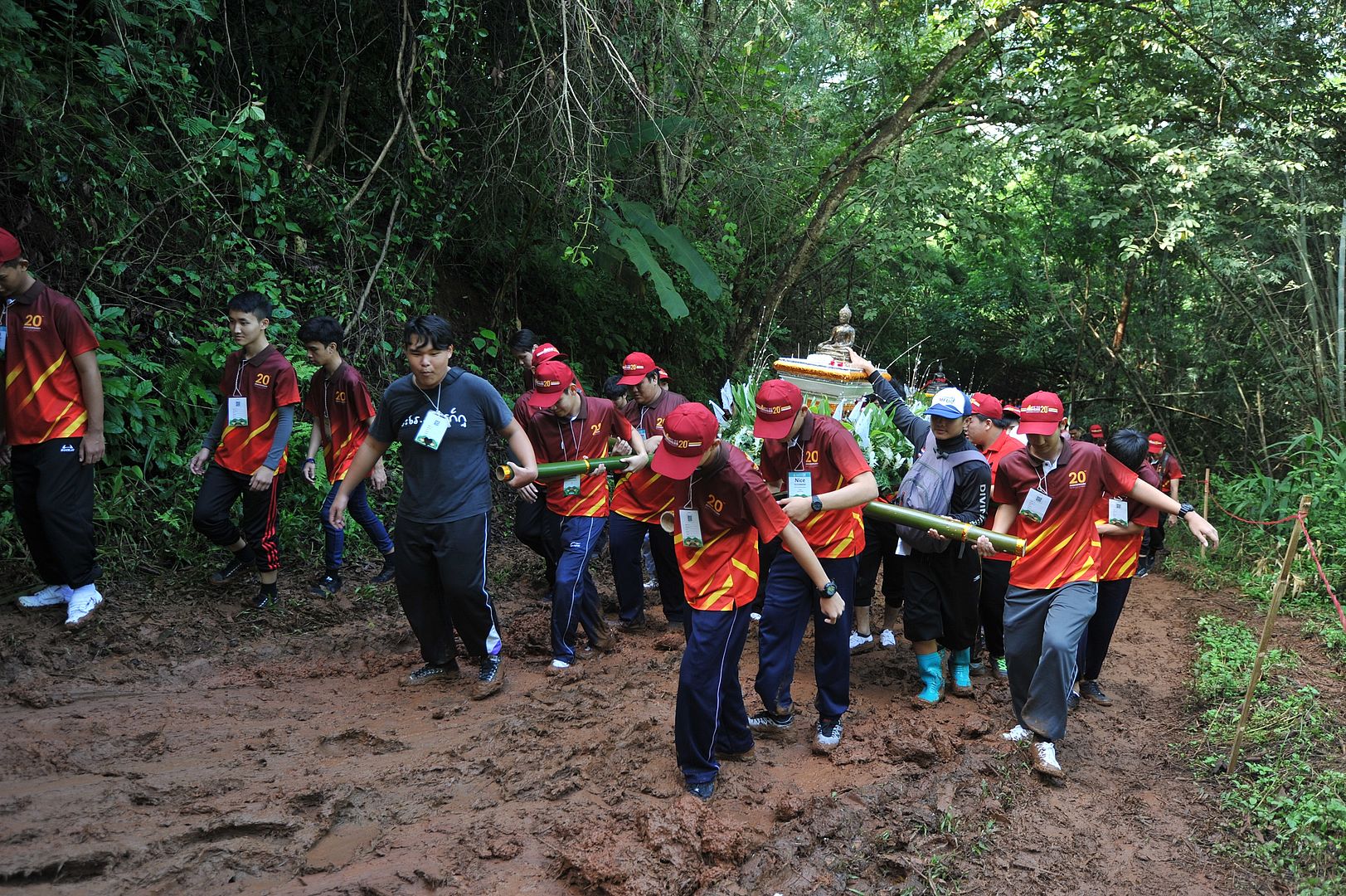 MFU News : MFU_walk_to_the_top__8_.JPG