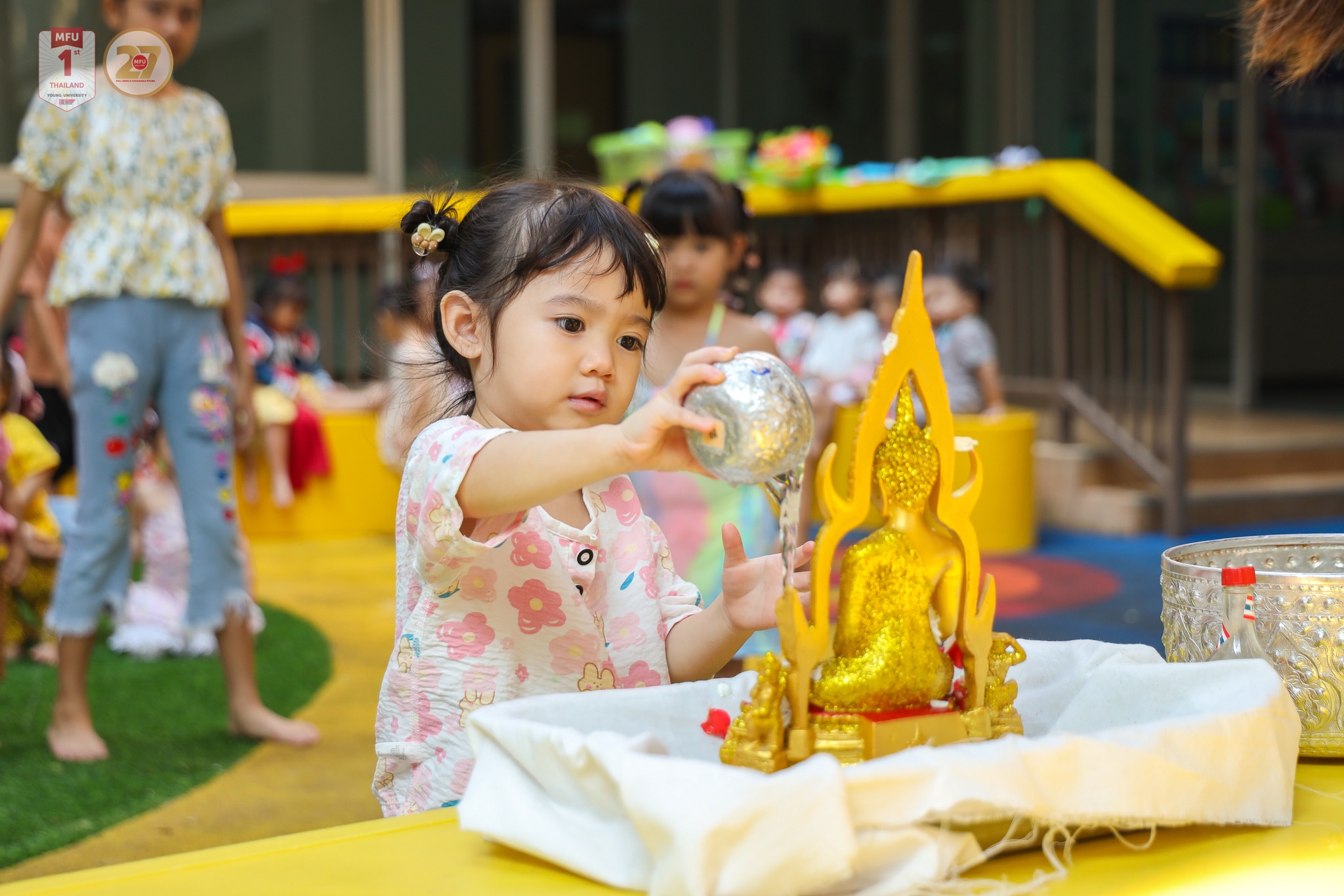 บ้านเด็กเล็ก มฟล. จัดกิจกรรมวันสงกรานต์ ส่งเสริมการเรียนรู้วัฒนธรรมท้องถิ่น และการอยู่ร่วมกับผู้อื่น