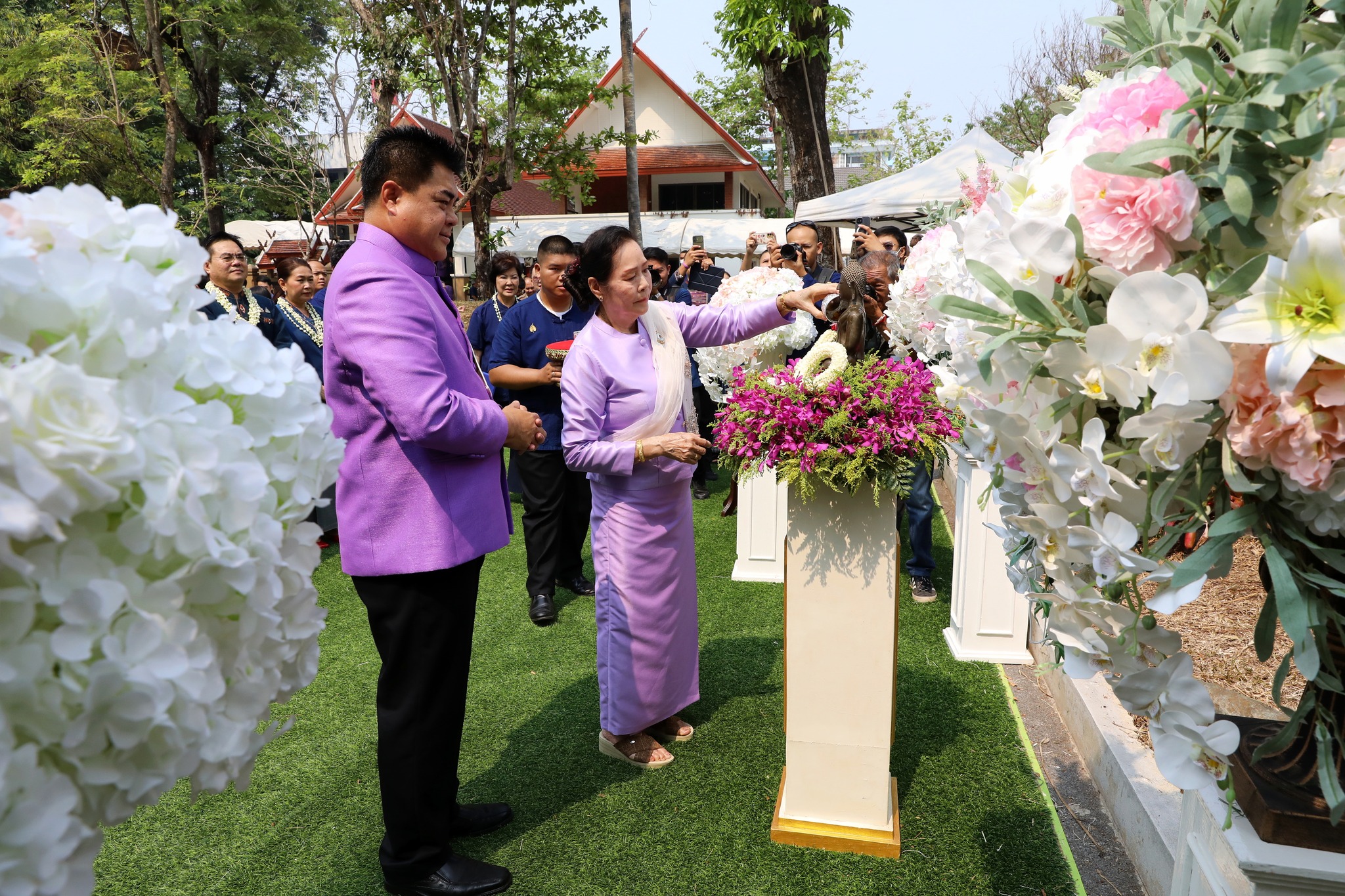 MFU News : MFU_Joins_Ceremony_to_Honor_Chiang_Rai_Governor__2_.jpg
