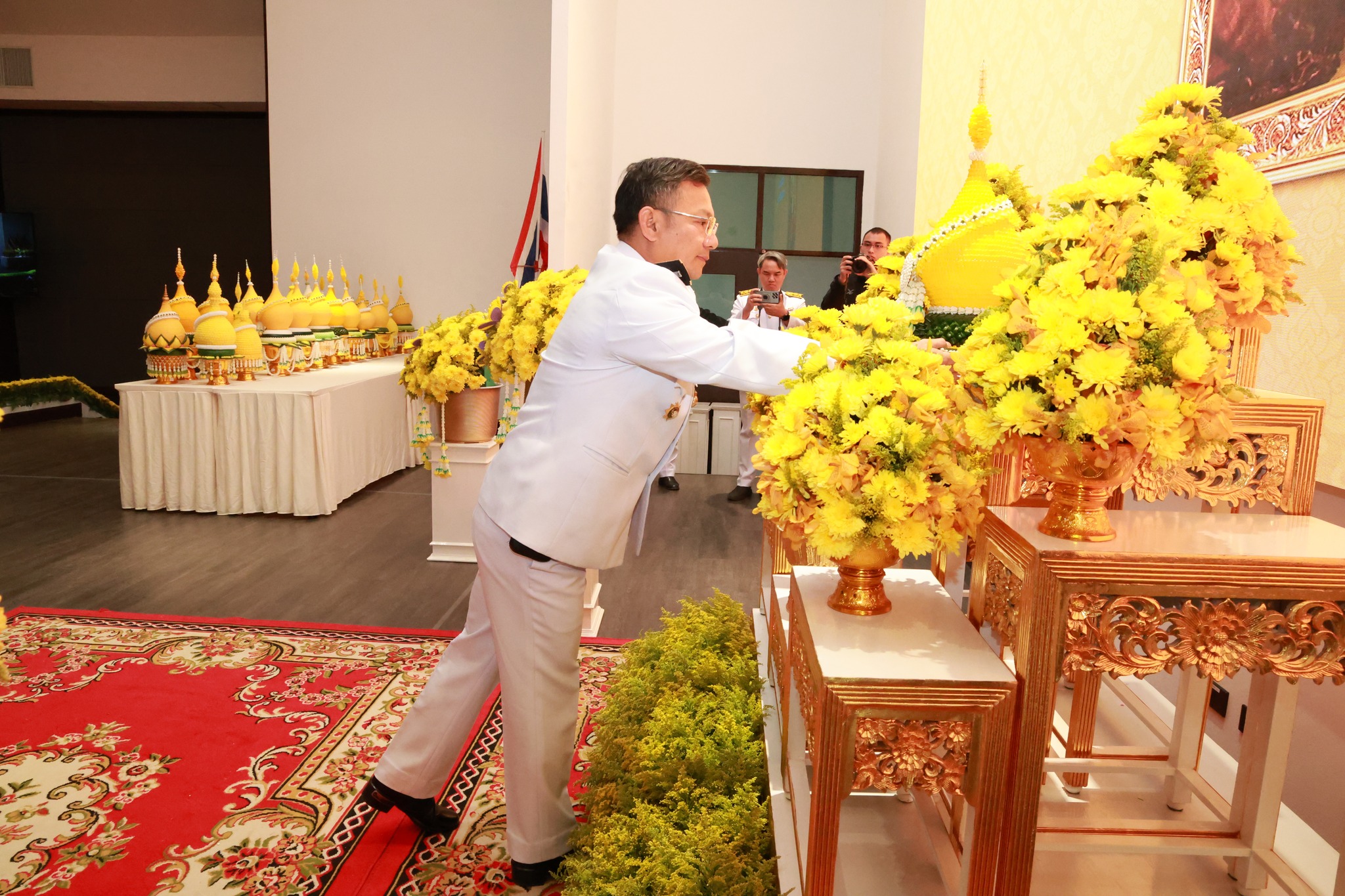 MFU News : MFU_Pays_Tribute_to_King_Rama_II__2_.jpg