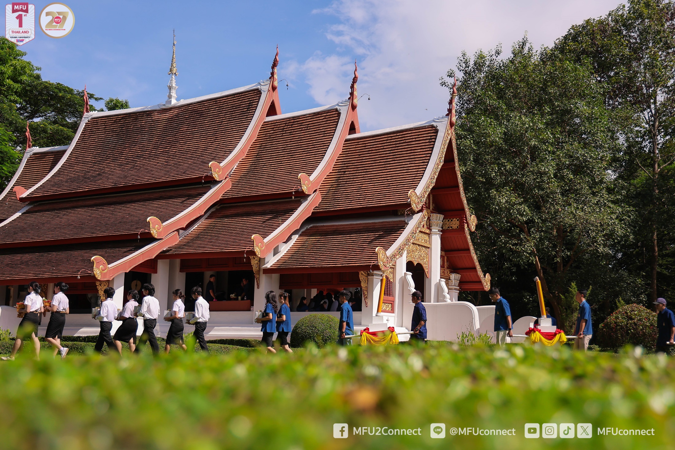 MFU News : MFU_Hosts_the_2026_Buddhist_Lent_Candle__2_.jpg