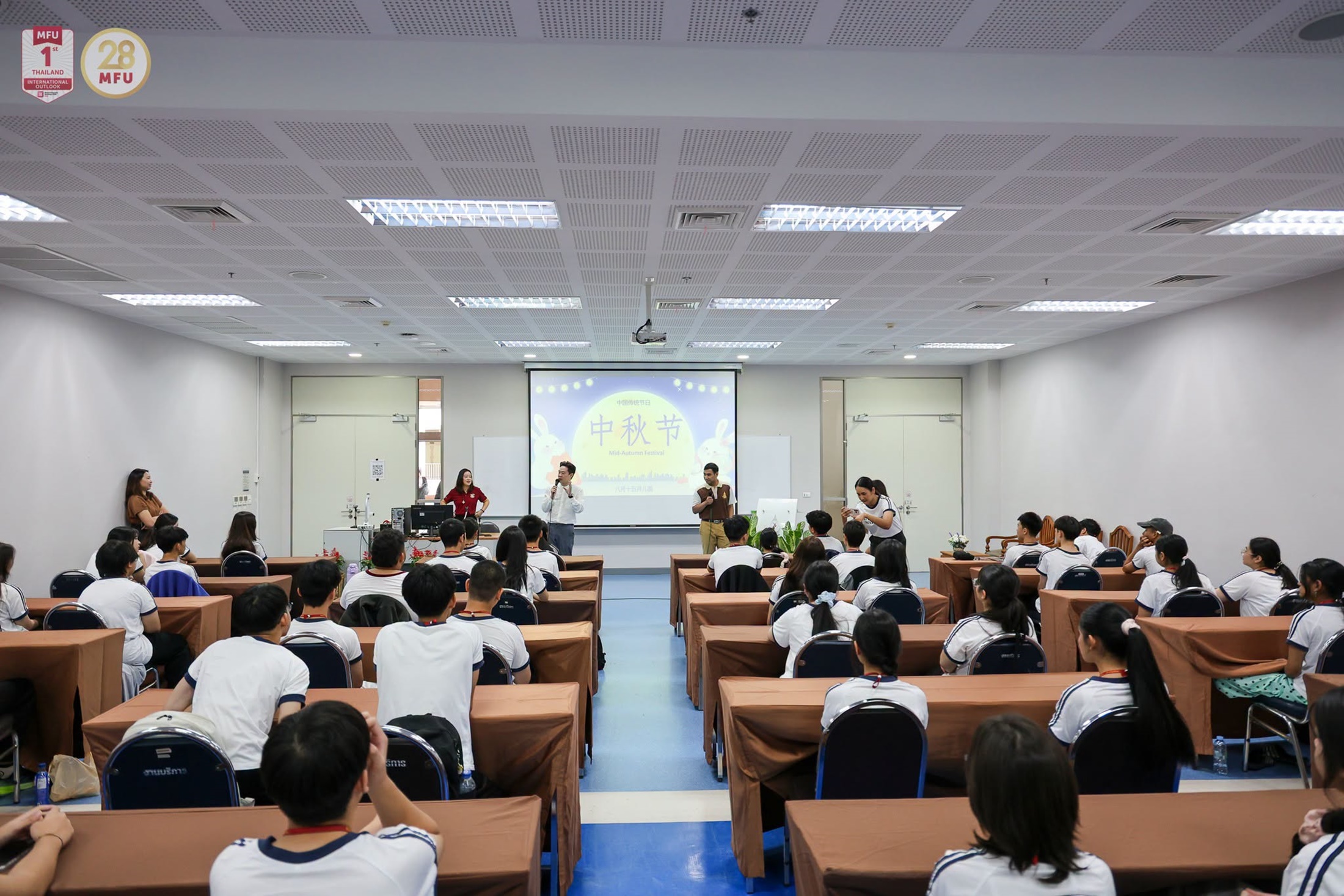 MFU News : Sawang_Boriboon_Wittaya_English-Chinese_Camp__2_.jpg