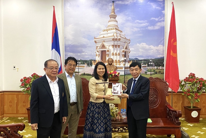 ผู้บริหาร ม.แม่ฟ้าหลวง เยือนลาว กระชับความร่วมมือด้านการแพทย์และสาธารณสุขหลากมิติ พร้อมเดินหน้าพัฒนาศูนย์การแพทย์สู่การเป็นศูนย์สุขภาพระดับภูมิภาค