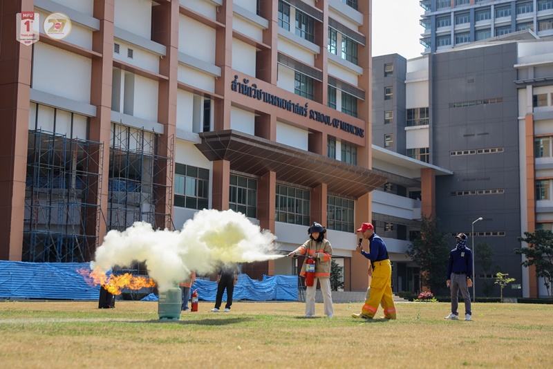 สำนักวิชาแพทยศาสตร์ มฟล. จัดอบรมเชิงปฏิบัติการเตรียมพร้อมรับมือสถานการณ์ฉุกเฉิน เสริมทักษะการกู้ชีพขั้นพื้นฐาน